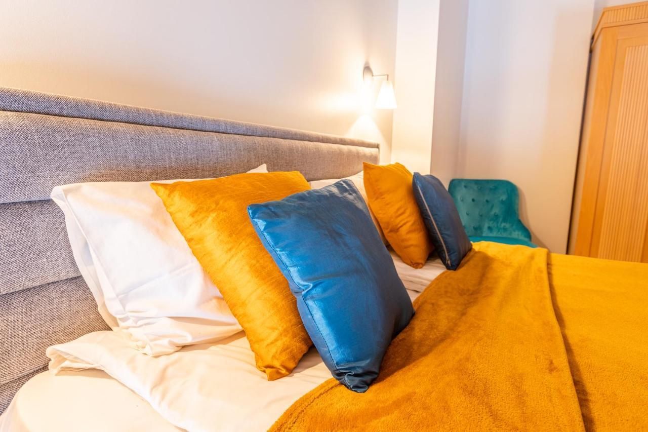 Daily Apartments - Split Level Apartment Near Port Reval Esterno foto